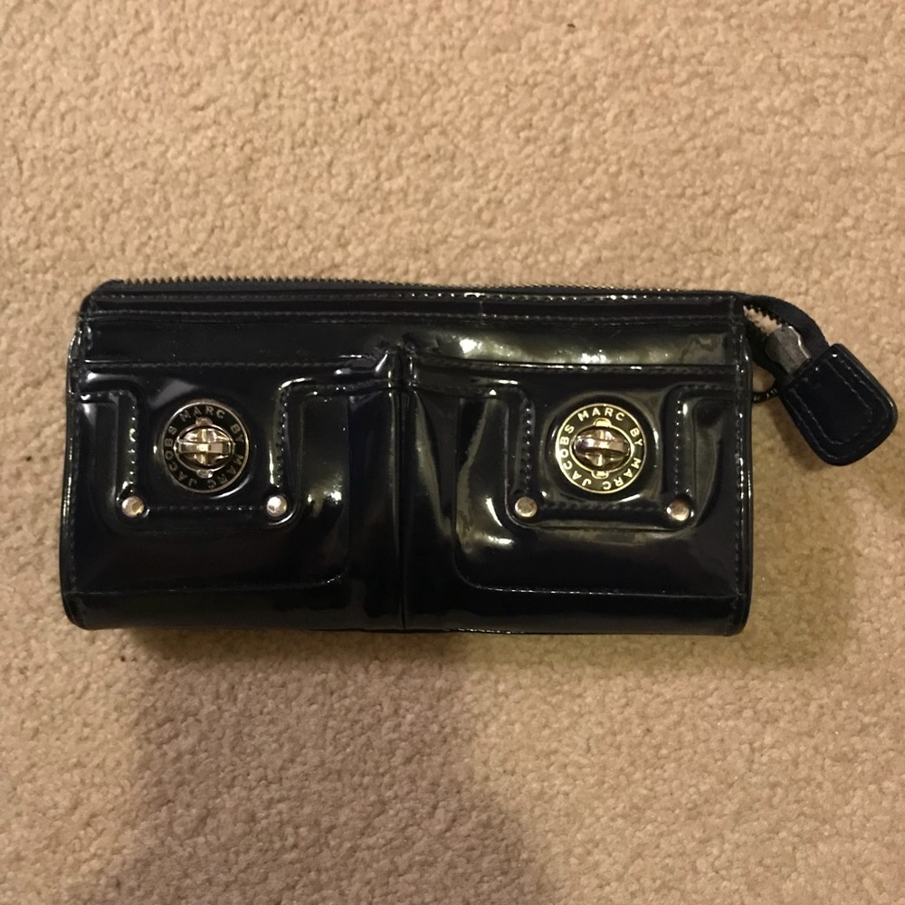 NAVY patent BLUE Marc by Marc Jacobs wallet.